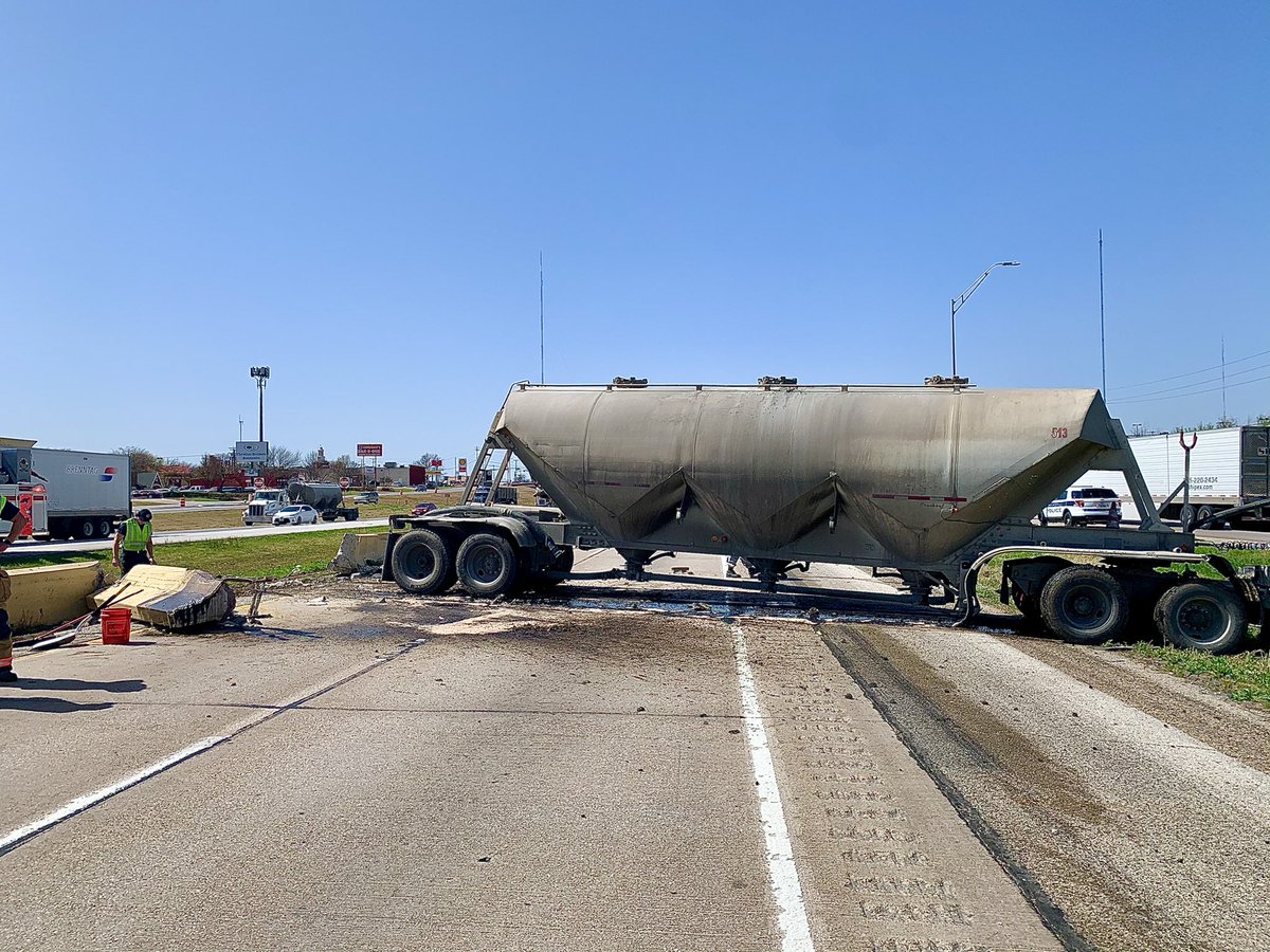 Cedar Hill Fire Dept tweet media