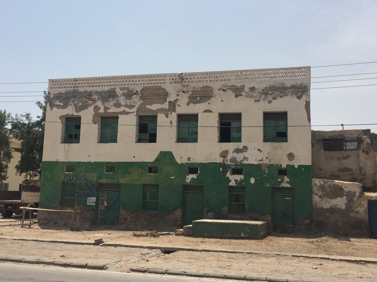 SCubayd's tweet photo. These are some of the ancient buildings that remain in the coastal city of Barbera Somaliland.😍 https://t.co/EraJKfisXm