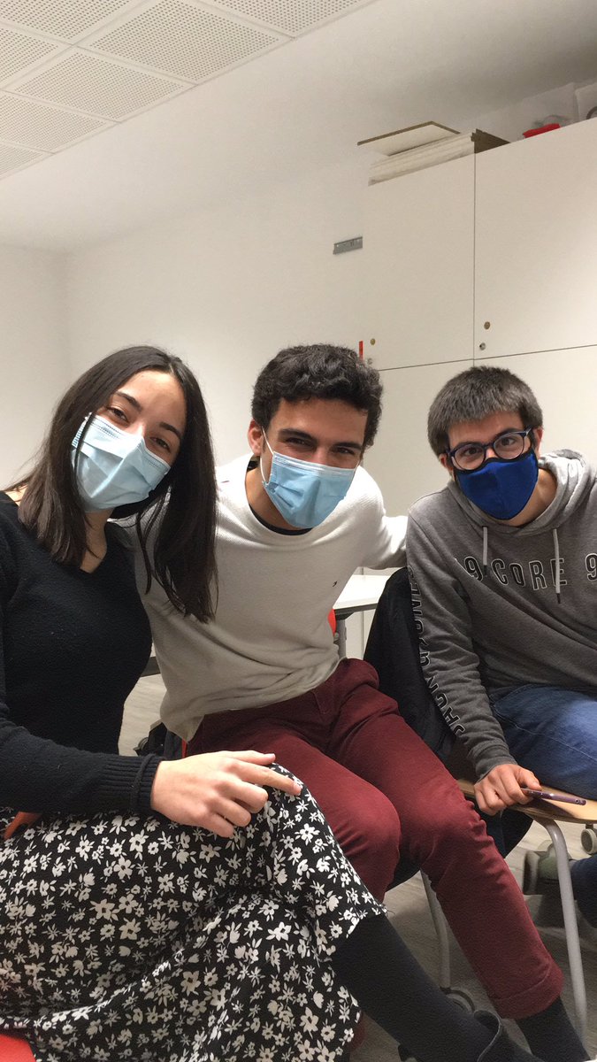 BVirolai's tweet image. Avui a la gran final del concurs #ProjectLab de @FundVodafone, la Rebeca, l’Oriol i el Guillem han estat seleccionats amb el projecte 4all!

Orgull! Moltes felicitats a tots tres!🎉