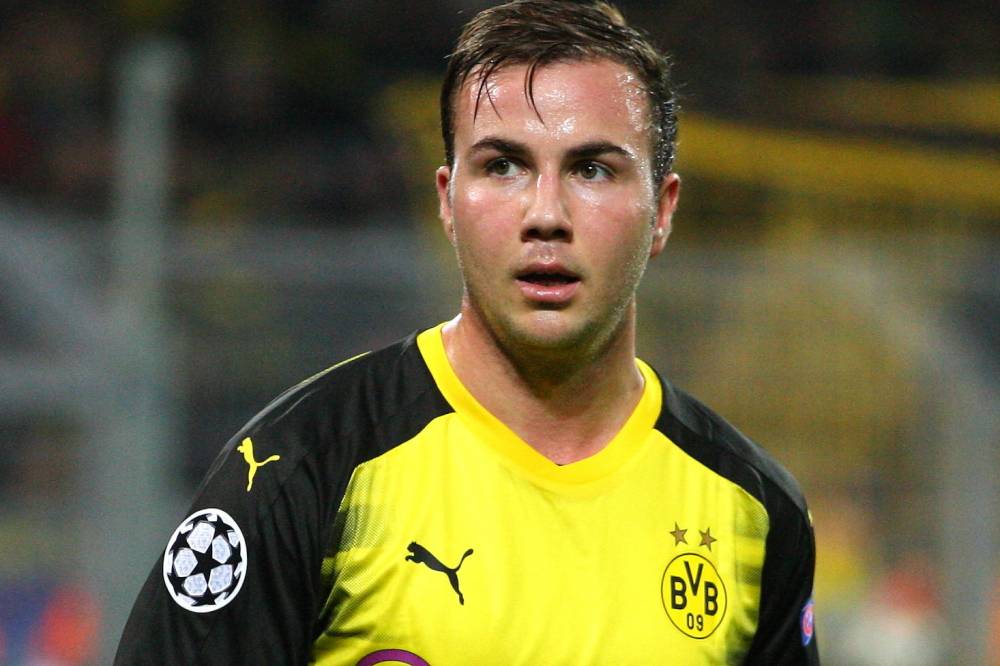 pessi_joestar's tweet photo. Mario Götze // Mario Goatze https://t.co/vfl8uXk16z
