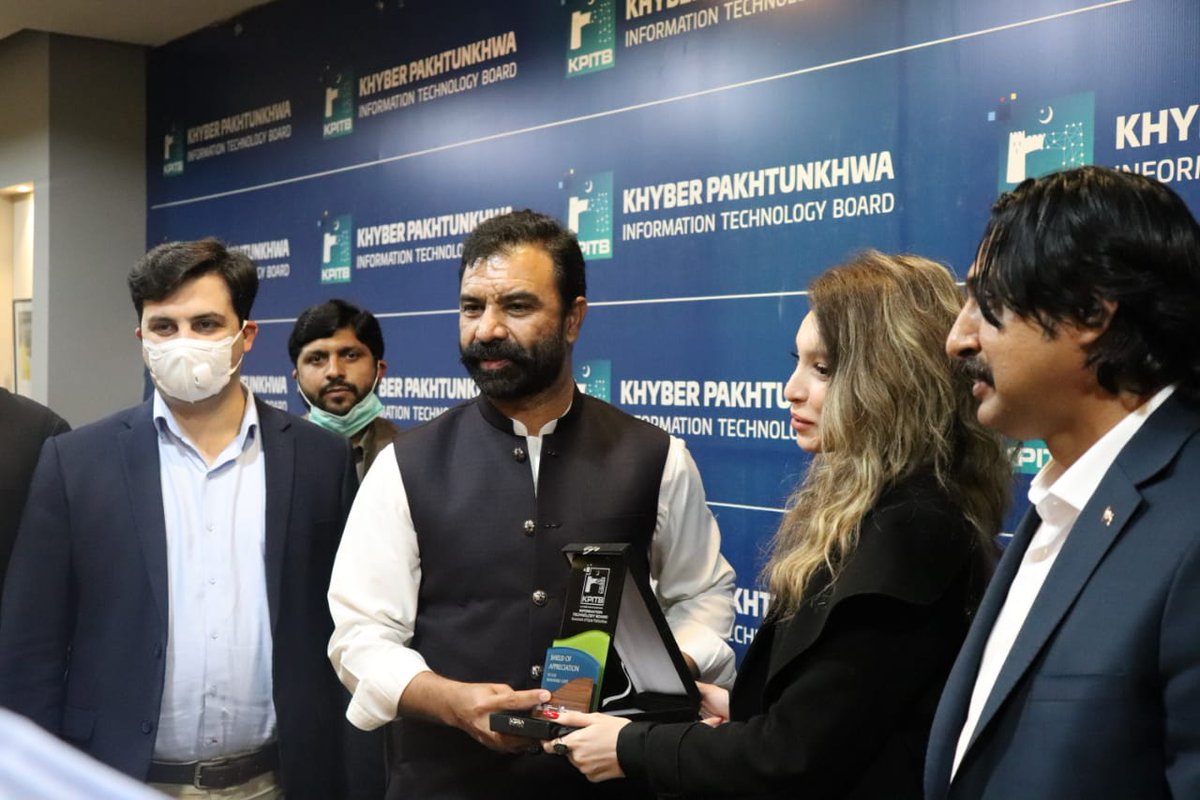 ZiaKBangashPK1's tweet image. A delegation representing Turkish business community and OZ Istanbul visited @kpitbgov, and Workaround BPO Center established. Briefed about the investment opportunities in IT sector, including the plans and initiatives of IT Ministry of KP. 2/2
#TechDrivenKP #InvestInKP