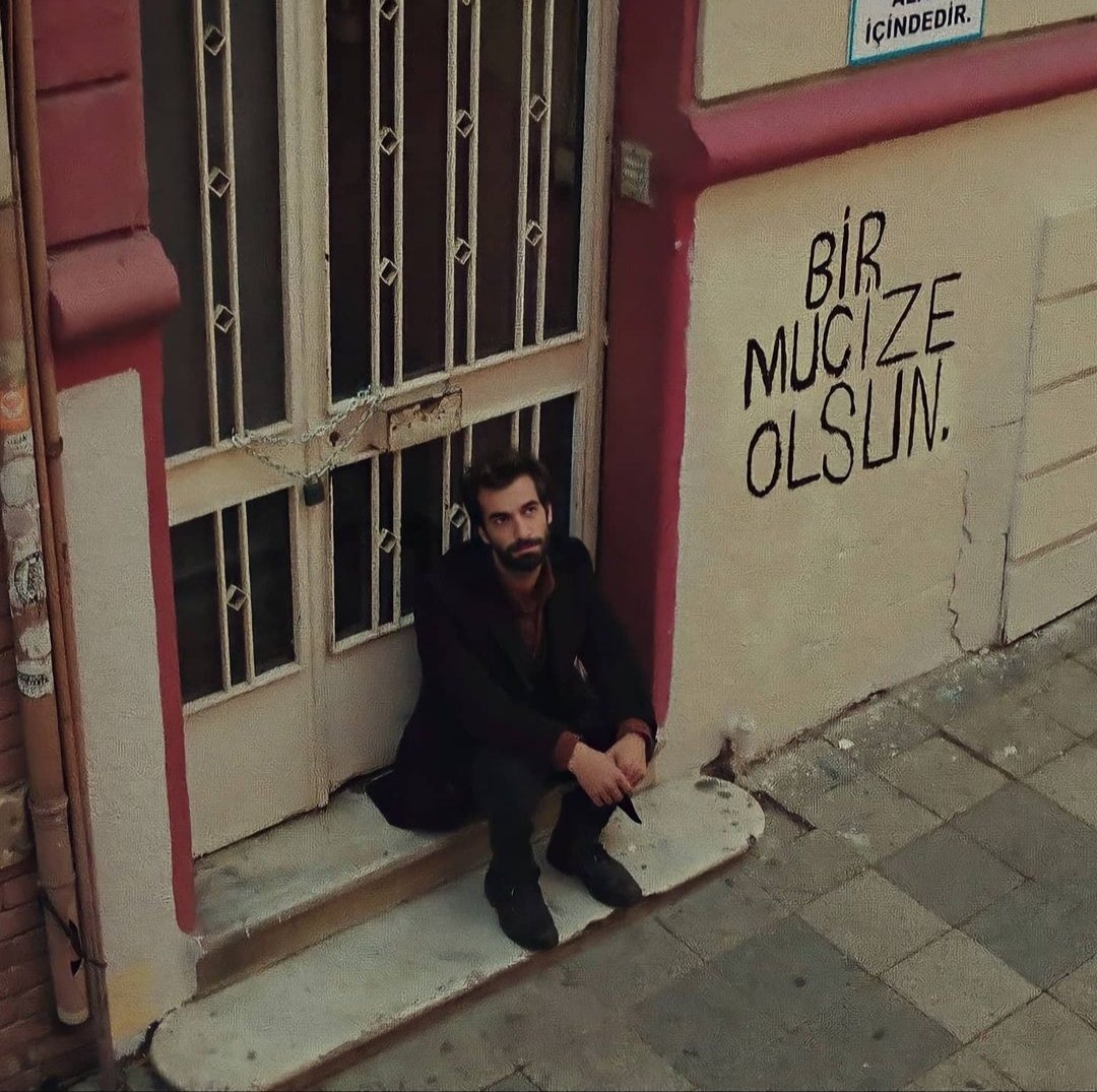 "B İ R   M U C İ Z E   O L S U N"