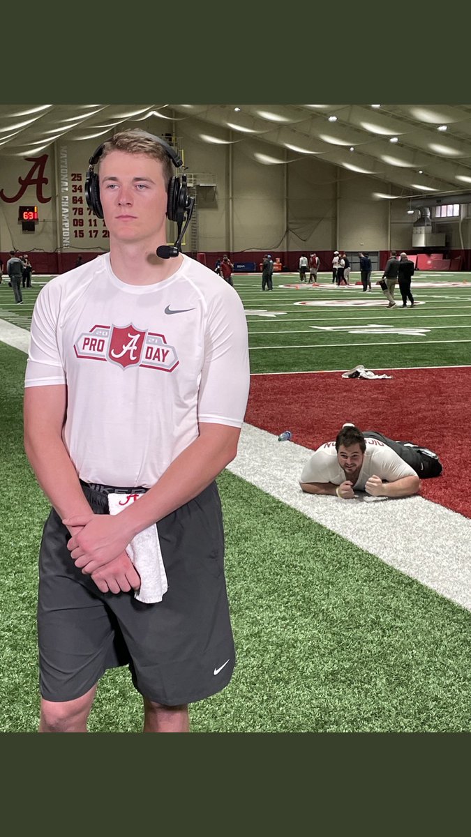 landondickerson's tweet photo. So I’ve been seeing a lot of creative memes for this picture. I want you to post your favorite one or one you’ve made in the comments. 😂😂 #RollTide https://t.co/Emj3dLrN8T
