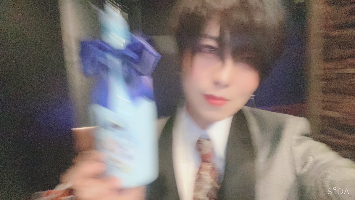 羽夢 他愛 はむ たあい 38歳 相互フォロー على تويتر カメラが壊れたんじゃなくてホストとしての箔がオーラに現れたんです 歌舞伎町 ホスト ホストクラブ 歌舞伎町ホスト 新人ホスト かわいい アイドル 地下アイドル ジャニーズ Sincefiore シンス