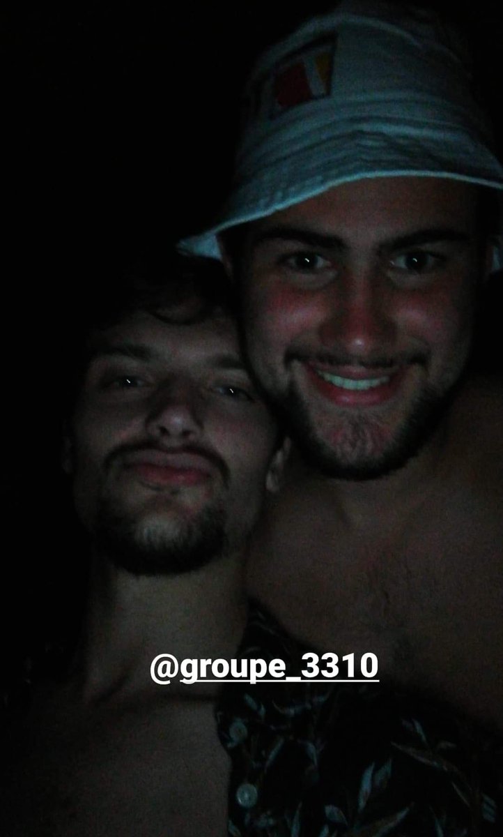 Groupe3310's tweet photo. Bonjour à tous, juste pour vous rappelez que cette photo existe, @MariusNedelec a un regard... Comment dire, OOOOH CE REGARD.... https://t.co/O8uf2UiOVV