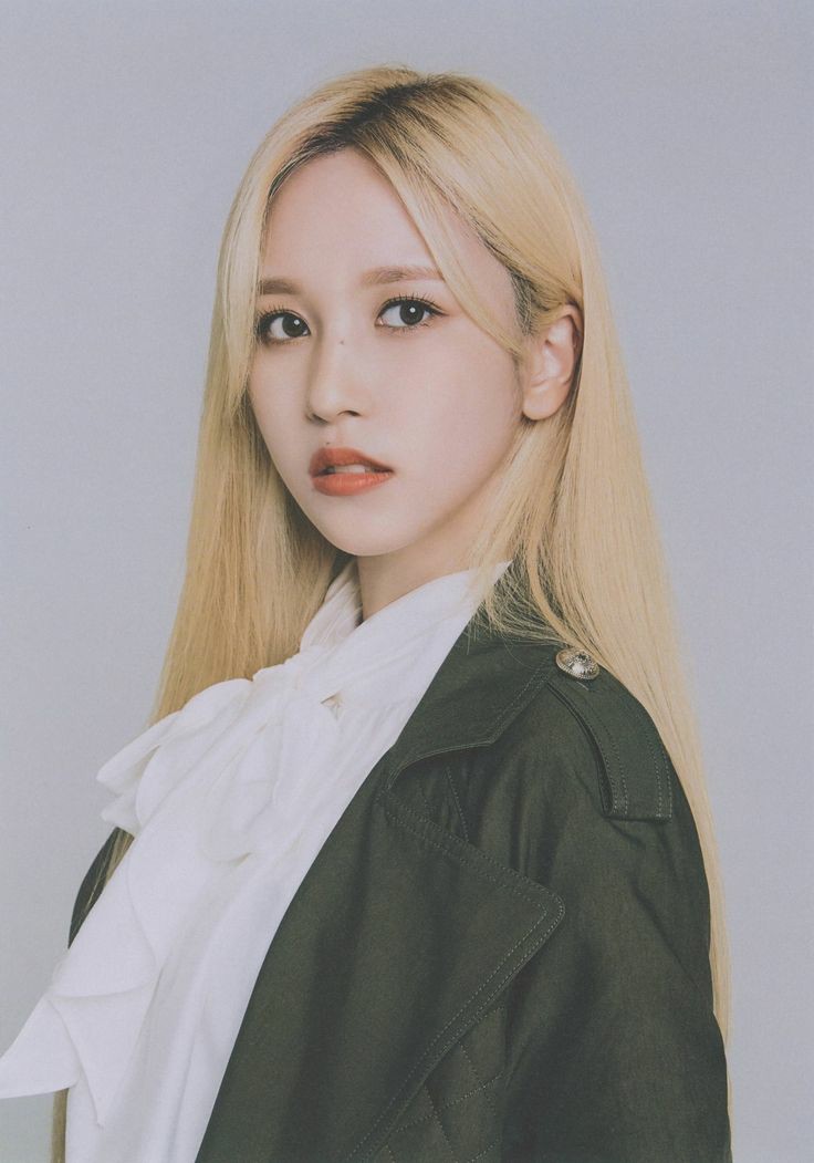 Geç oldu ama... doğum günün kutlu olsun aşk kadınım...
#HappyMinaDay