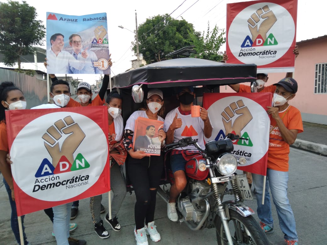 AccionDNaciona's tweet photo. ADN activo en todas las actividades realizadas en favor a nuestro binomio Andrés Arauz Presidente. Creemos en el respeto de todos los Ecuatorianos.
@rabascallcarlos
@MashiRafael
@ecuarauz
#ArauzPresidente 
#GuayasConArauz
#SegundaVuelta 
#ContigoConTodosAhora https://t.co/OmkH1tBdjG