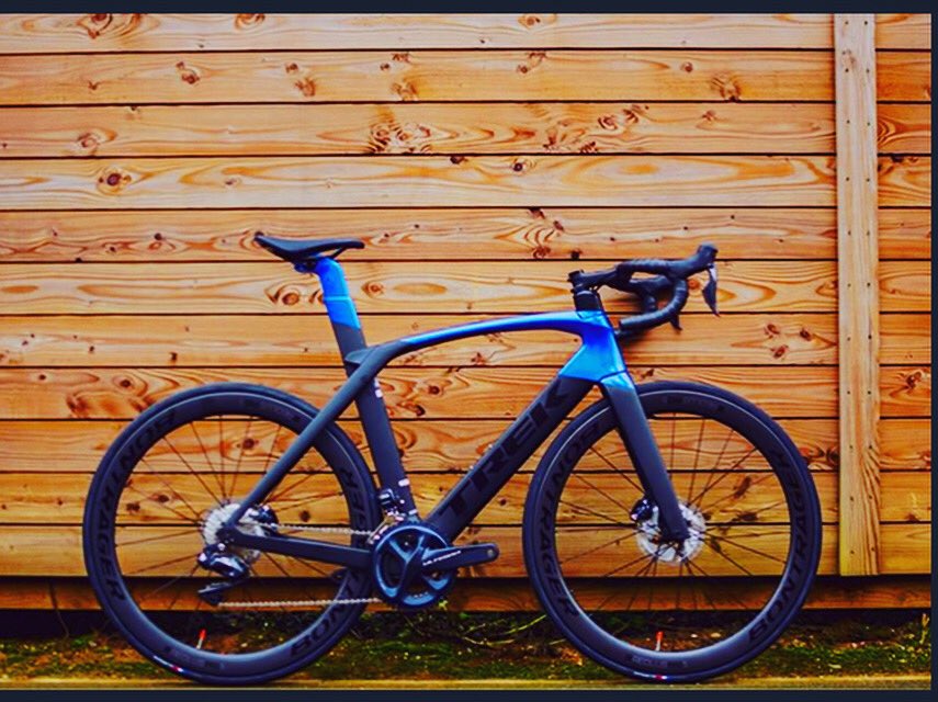 JosephCycles's tweet photo. This is the brand new trek madone. It is a high end road bike with a full carbon frame !!! https://t.co/7ZjHzyhF3r