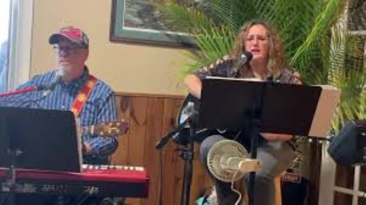 Working Dog Winery welcomes back BUD AND MAGS this SUNDAY from 1 to 4. Enjoy #workingdogwines by the bottle on the patio or lawn. Groups of up to 4 per table and up to 8 the lawn. Check out our Frequently Asked Questions page for more details: workingdogwinerynj.com/faqs