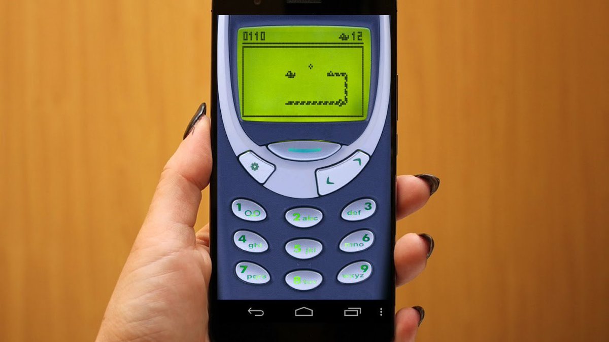 gabycastellanos's tweet photo. Vamos a imaginarnos algo:

Estamos a principios del año 2000 y se vino la Pandemia.

Tenemos un Nokia 6110.
Y SOLO podemos jugar el Snake, enviar sms y llamar.

¿Como hubiese sido esta cuarentena? https://t.co/qRx00gNgCE
