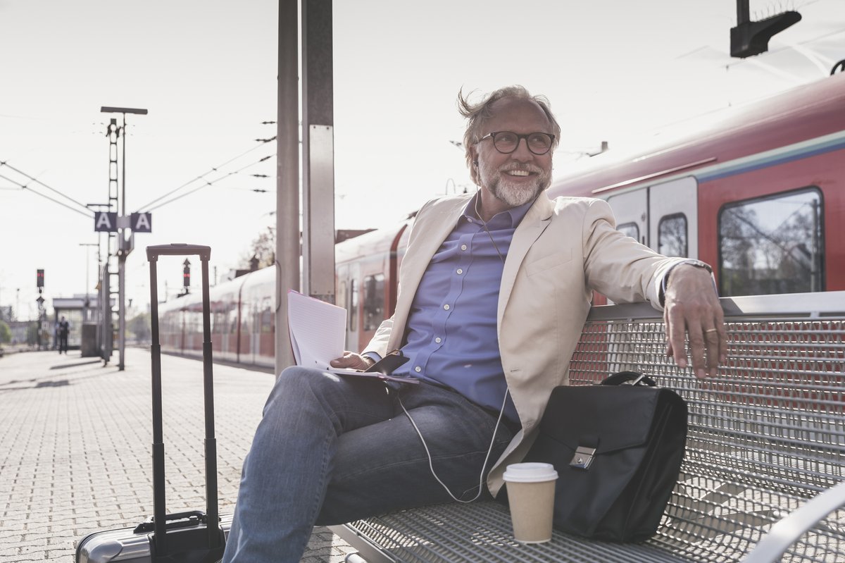 EESC_TEN's tweet photo. 📌After 30 years of liberalisation of #EUtransport sector, there is still a lot of work to be done to develop sustainable &amp; intelligent cross-border #EUMobilityStrategy, oriented towards the environment and social needs. 

👉Read the #EESCplenary opinion: https://t.co/RrMfhvK0KD https://t.co/Gpkv8ZMEJZ