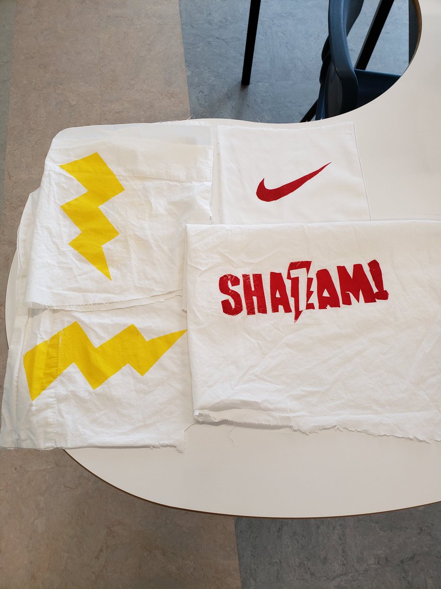 IVHS Learning Centre students are learning the art of screen printing! #godevils #employableskills <a href="/HRCE_NS/">Halifax Regional Centre for Education</a> <a href="/islandviewhigh/">Island View High</a>