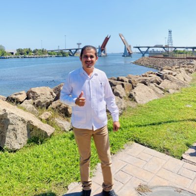 chelolocutor's tweet photo. #NuevaFotoDePerfil https://t.co/b0hezzEAMS
