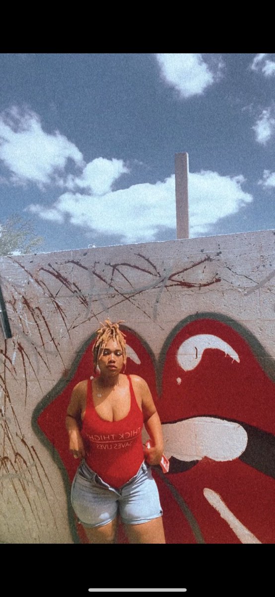 Da9dabull's tweet photo. Real hot girl shut ahh https://t.co/nMK8aR0qdH