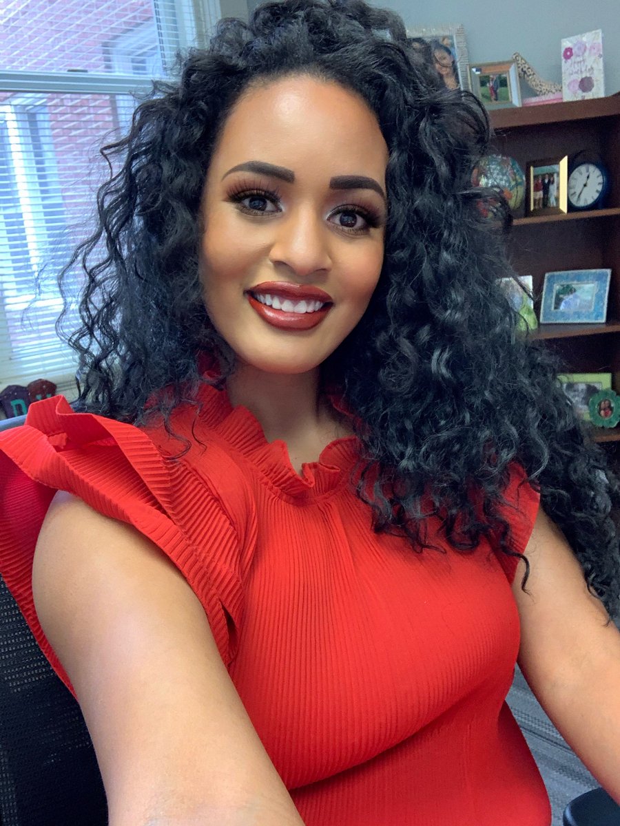 RadfordShelsi's tweet photo. Our ✨T H I R D✨Virtual Highlander Day of the year starts today at 3 PM! Are you tuning in?♥️ I’m excited to see everyone‼️ #RadfordUniversity #HighlanderPride #RadfordRed https://t.co/zgauYpkNM6