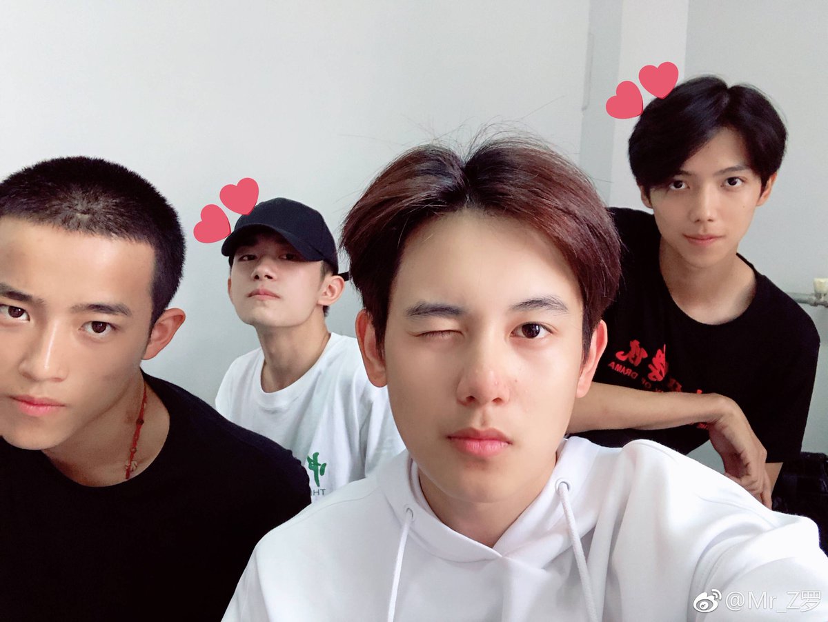 21. Yizhou is close with Jackson Yee but he never tried to seek attention from that. Instead, as the class monitor, he told the others to respect Jackson and don't leak any recordings of him without Jackson's permission so that Jackson can attend classes without concerns