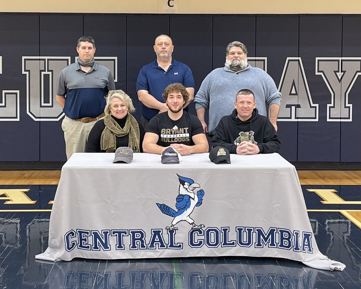 Thankful... officially a DAWG 🖤 @StevenD513 <a href="/BryantUFootball/">Bryant Football</a> <a href="/PaFootballNews/">Pennsylvania Football News</a> <a href="/carter2599/">Brian Carter</a> <a href="/bcgcarter/">Carol</a>