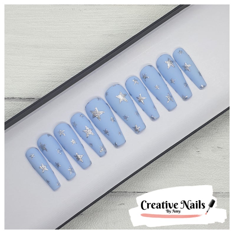 CreativeNailsUK's tweet photo. @life_withrach Hey Rachael! ☺️ I'm Amy and I sell hand painted press on false nail sets 💅✨ There is a variety of designs to choose from, and lots of nail shapes and lengths available so you can customise your order! I would love the chance to be featured 🥰

https://t.co/GJ49TQ6fur https://t.co/35NNCNa15c
