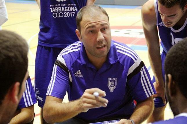 NBAdictosRC's tweet image. Cap.311! Gran charla sobre 🏀,la evolución del juego y mucha #NBA con la leyenda @b5alvarez actual entrenador del @CBT_Tarragona 
Además secciones #FabCoach #Mockdraft y recordamos la figura de Elgin Baylor.
En Ivoox,Itunes,Spotify,IG y Youtube!
ivoox.com/nbadictos-cap-…