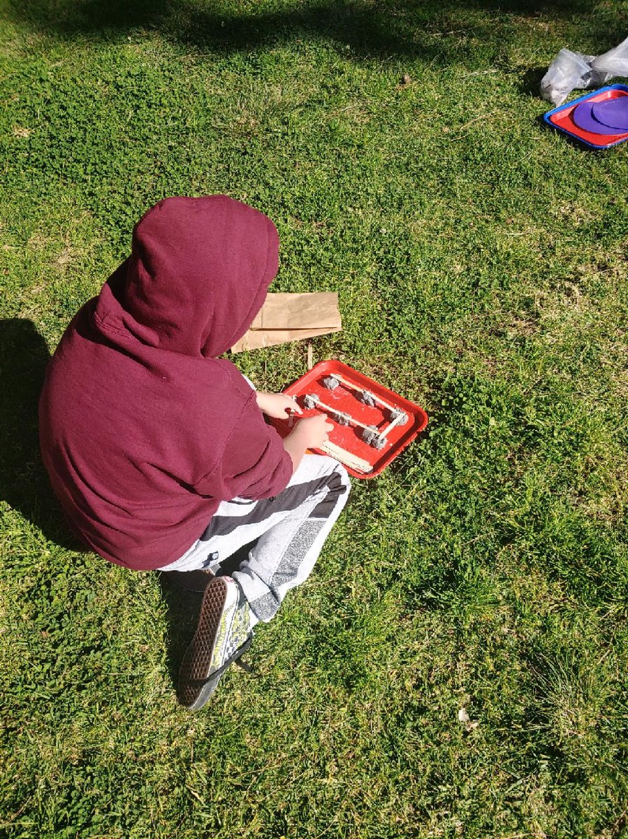 outdooredlausd's tweet photo. Showcasing student creativity is always exciting! No two constructions are ever alike in our @CampSkyhook Eco-Van exhibits. Our future is full of bright young minds ready to find solutions to everyday problems. #OutdoorLAUSD #STEM @BTBLA @LASchools @LACityParks https://t.co/AzzSDdq09m