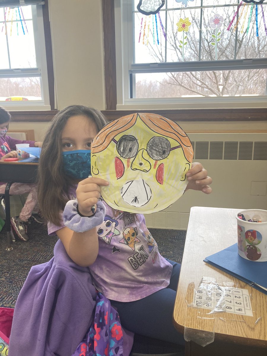 PVMusicDept's tweet photo. First graders learning about the song There Was An Old Lady Who Swallowed a Fly with Mrs. Calhoun! #pvrising #nymiosm21 https://t.co/QK3evWQoug