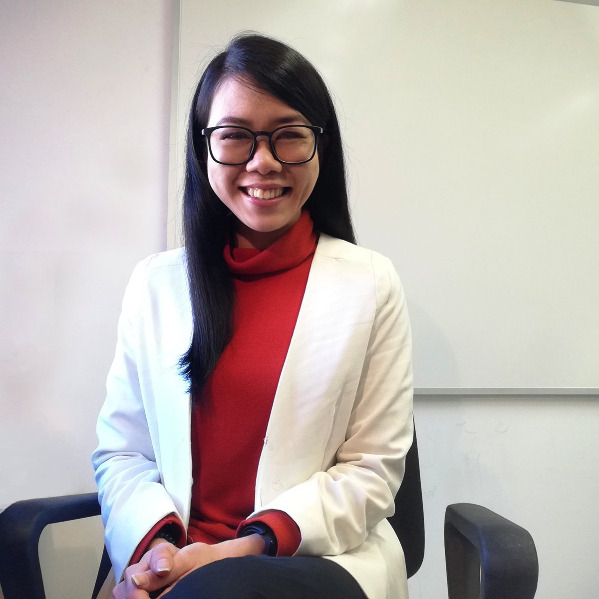 UHM_ECON's tweet photo. Congrats to PhD alum Imelda on her AP appointment in the Department of International Economics at the Graduate Institute Geneva! Imelda is currently finishing up a post-doc at Carlos III. We are very proud of what she has done and where she is heading.

https://t.co/3f5RR3OwfX https://t.co/06yU8d9wkl