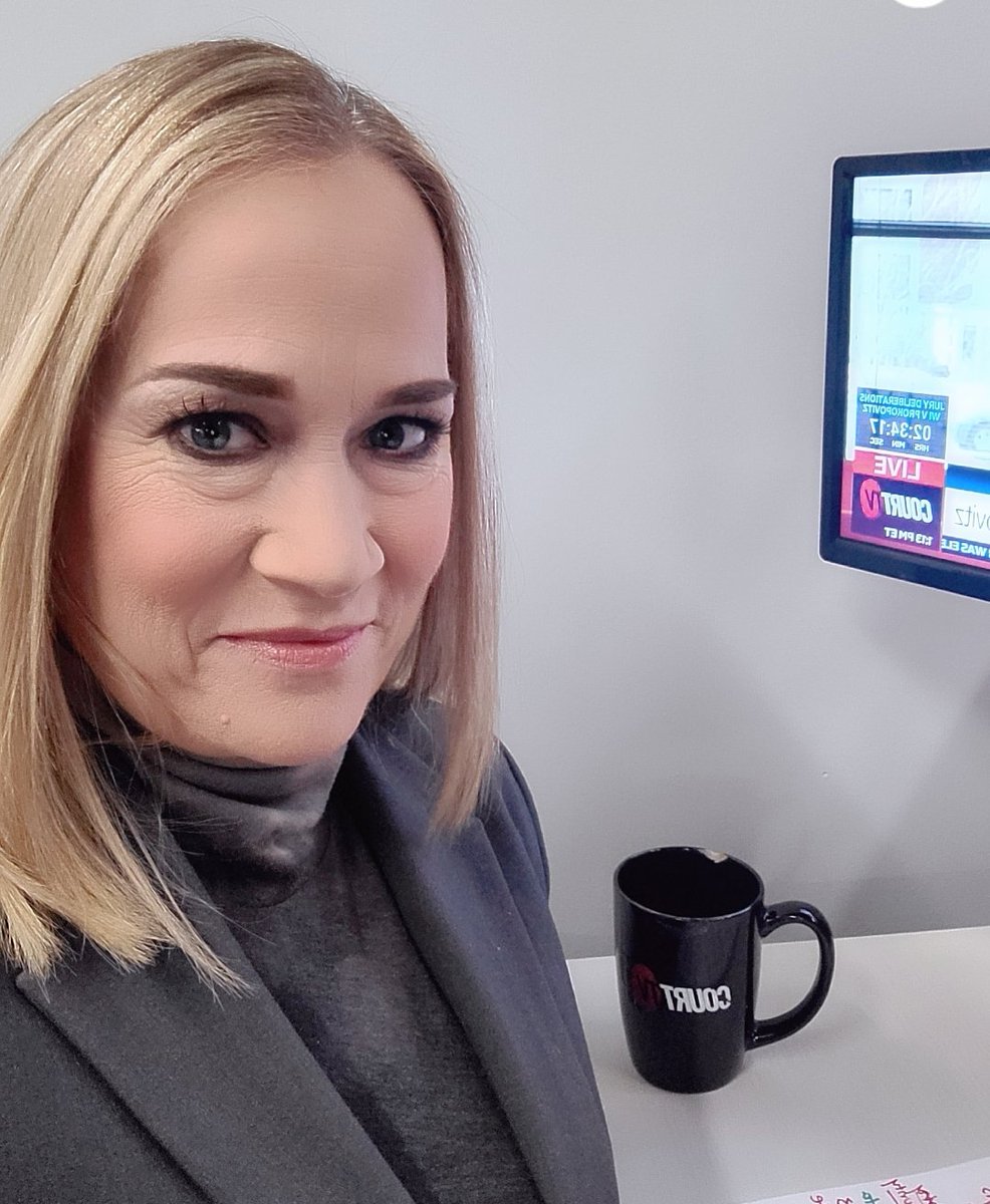 WillcottAshley's tweet photo. I enjoy prepping as much as I enjoy breaking down trials. Join me as guest anchor tomorrow and Friday 5 pm - 8 pm. MN. v. #DerrickChauvin on @CourtTV.
#frontrowseattojustice
#trialnerd https://t.co/NDmkMDB0jt