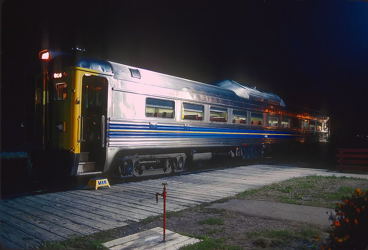 SantaFeAlways's tweet photo. VIA 6126 RDC Train 192 at CP Depot in Havelock, ON on October 8, 1987 🇨🇦
Photo Roger Puta Public Domain https://t.co/lPCSopnxSk