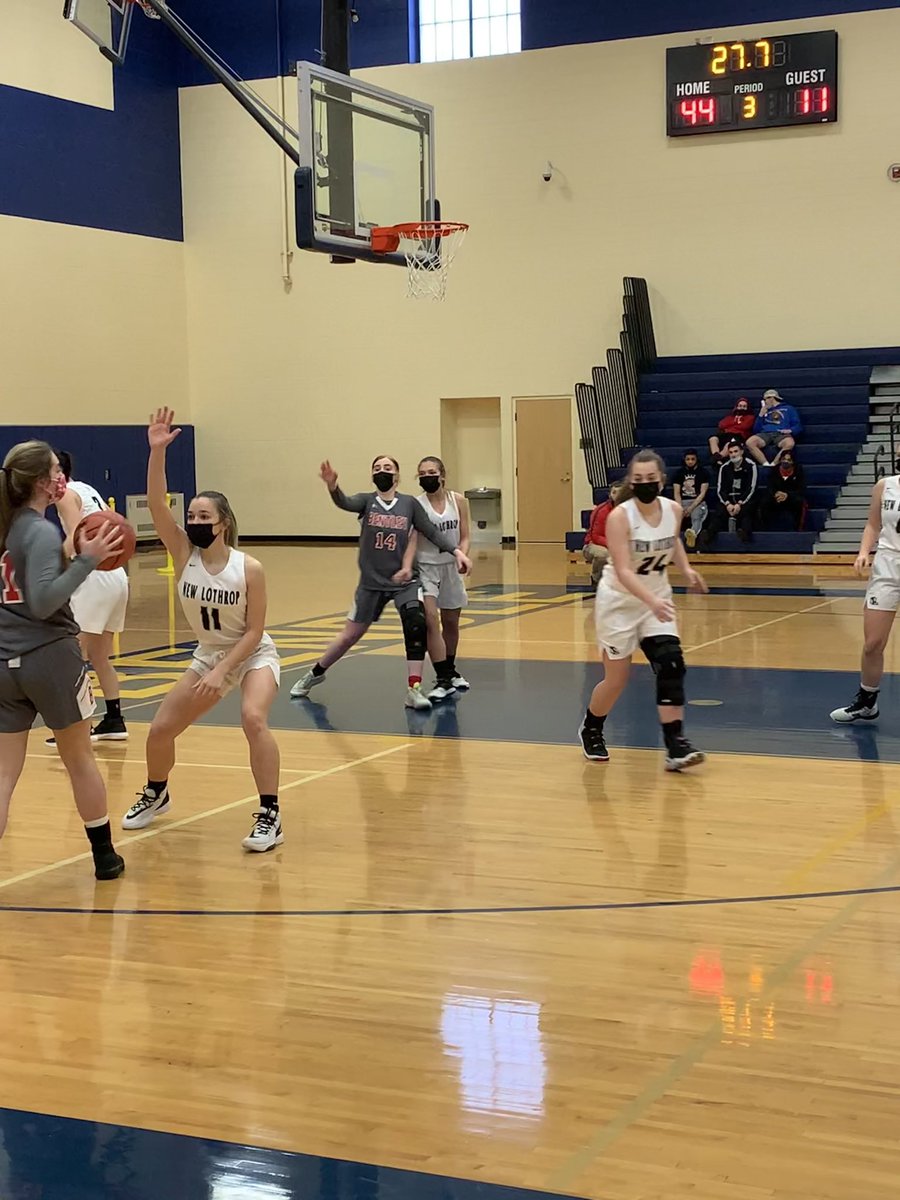 Hornets come out on top 53-24

The girls will play for a District Championship at 7:00pm on Friday

#Hornetpride 🖤🤍🖤🤍🖤