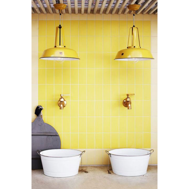 Faucetlist's tweet photo. In this article, we highlight the top 9 trends for bathroom renovation in 2021. You will see great images of striking and contrasting tile work, wood &amp; wallpaper accents, bold lighting and finishes, and even some new shower tech innovations (with videos!) https://t.co/MM1smxz2SI https://t.co/CBSv6IoHfQ