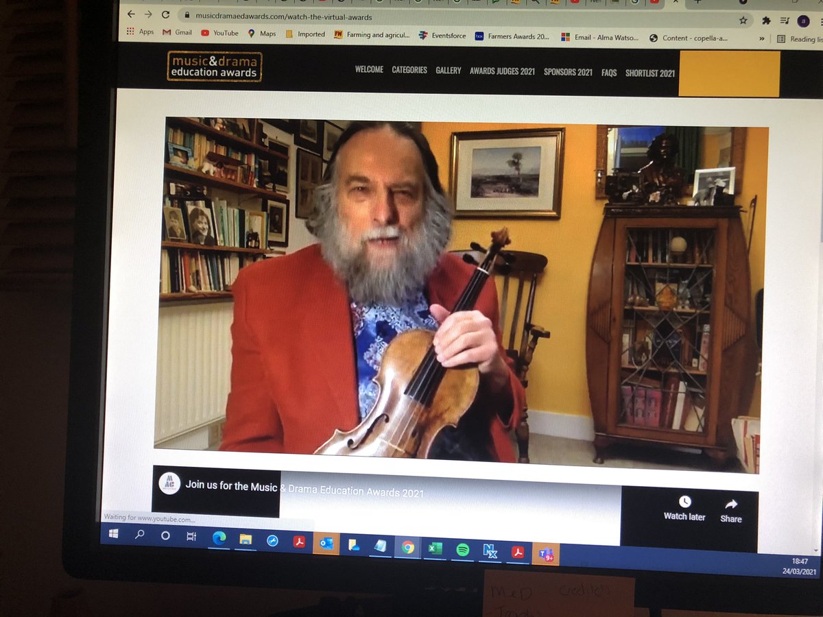 Alma_Wats's tweet photo. Congratulations Walter #MDEAWARDS 🎻🎉 https://t.co/cyenmlWUBO