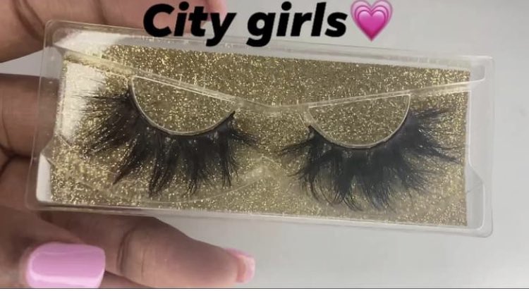 KayChanellll's tweet photo. FyeeCollection lashes are back🛍🛍
.
.
Instagram-https://t.co/eW8DIe2BVw
 TikTok- https://t.co/a1grt9XZhS
- remember sharing is 100% free💓 https://t.co/EOwl5grObV