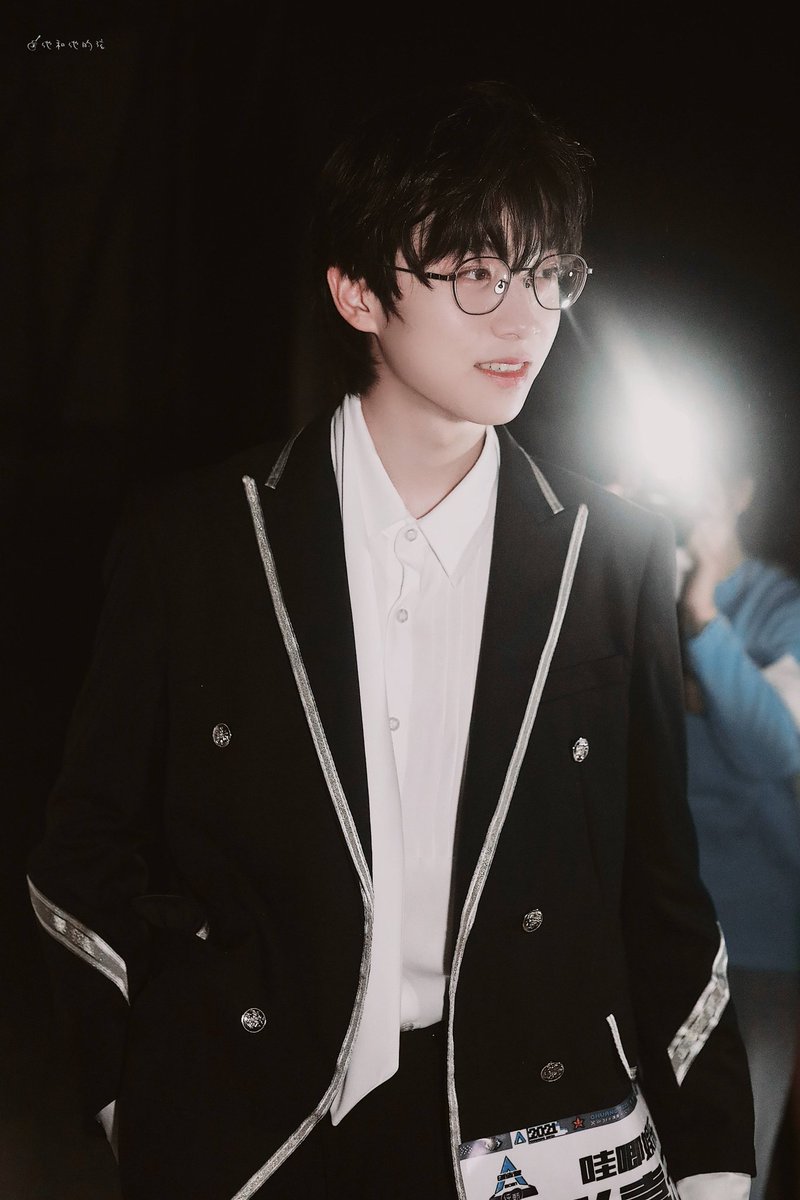 ZThaifan's tweet photo. ดาเมจในยามค่ำคืน #Chuang2021 #จางเจียหยวน https://t.co/3R4jCFyJzo