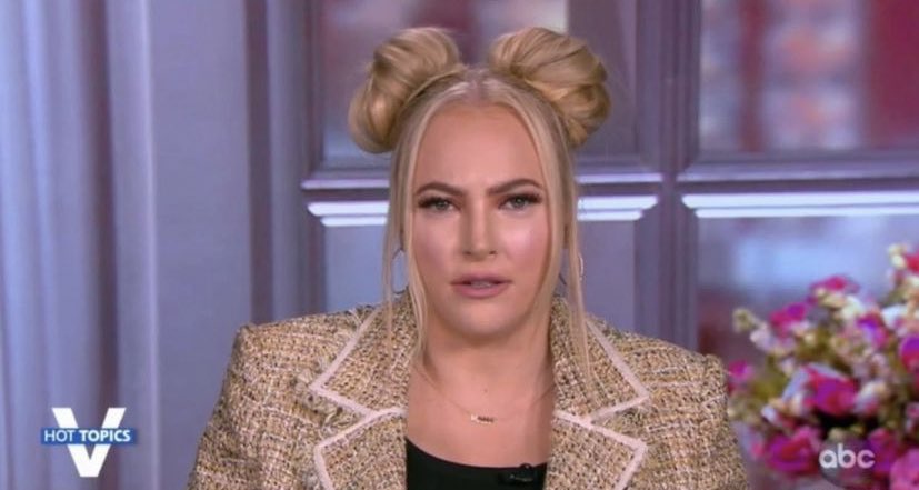 youonlyLIBonce's tweet photo. No one has ever wanted to be fired from a job more than Meghan McCain’s hair stylist https://t.co/gQm7p2Oiwn