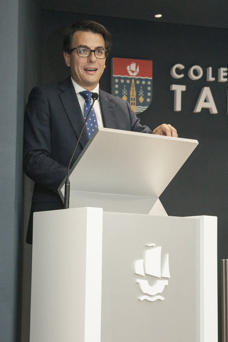FomentoEdu's tweet photo. Sentimos mucho el fallecimiento de Miguel Pérez. Desde @FomentoEdu nos unimos al dolor y a la oración de Lucía, de sus hijos y de su familia. Miguel, director de @Col_Tabladilla hasta 2020 fue un gran profesional, apasionado de su trabajo y de la educación. Un ejemplo para todos. https://t.co/l8EhsBA6U7