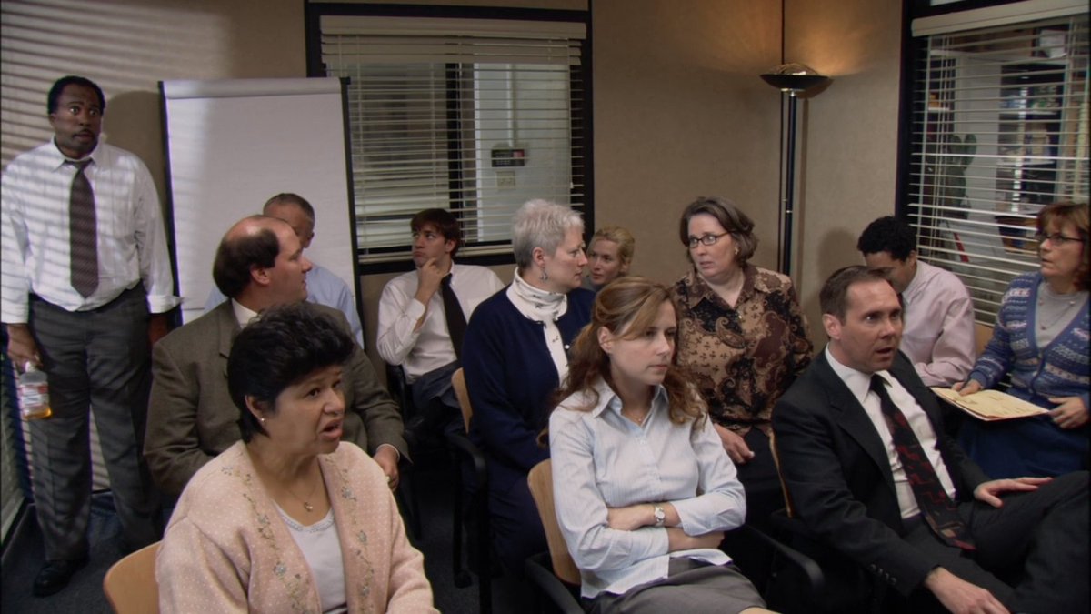 levmauc's tweet photo. Un día como hoy, hace 16 años, se estrenó THE OFFICE. La primera visita a la oficina fue así: https://t.co/sKqPnlkwK0