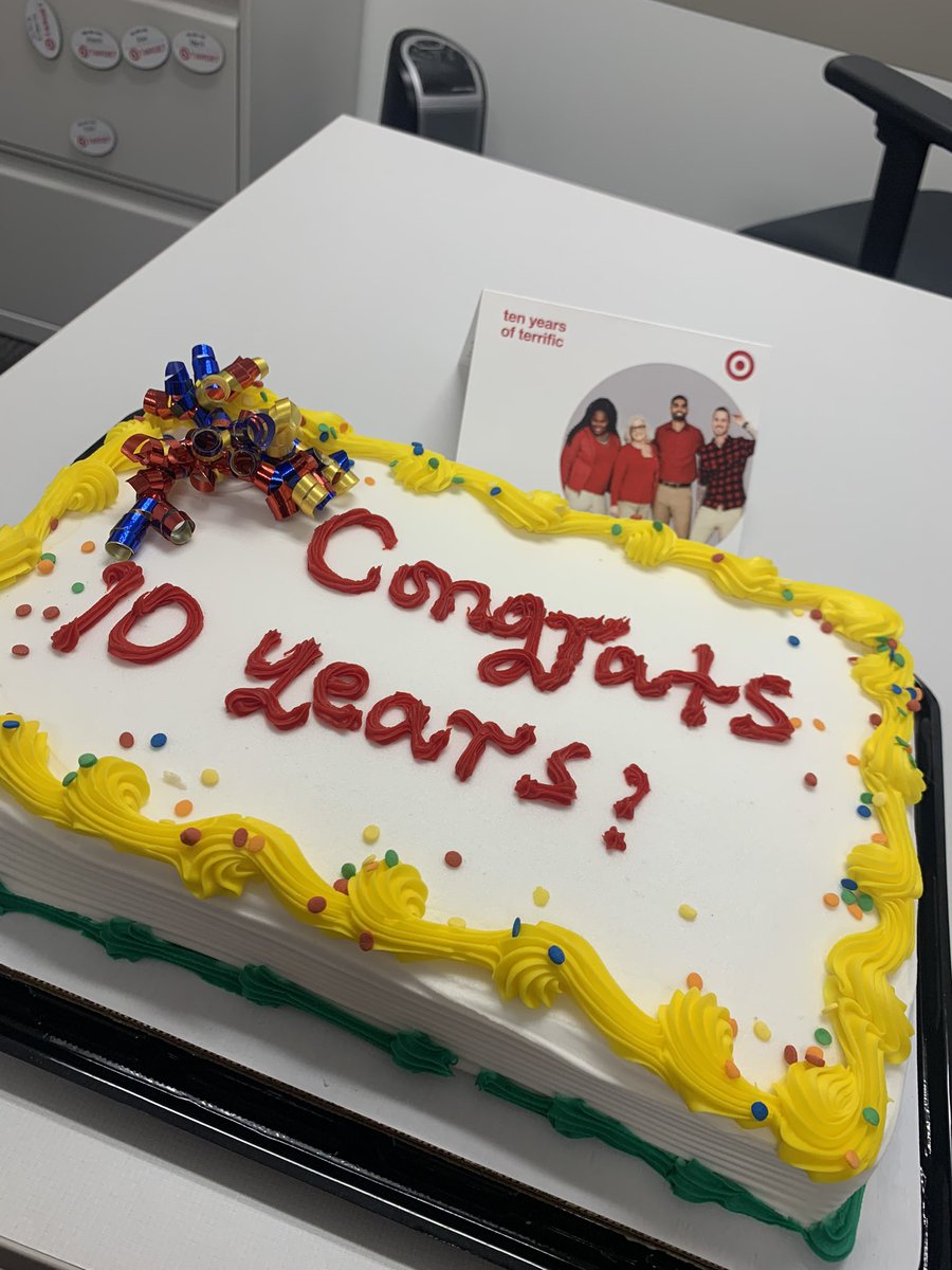 Happy 🔟 year anniversary to me! It has been a true blessing to be able to grow with such an amazing company. I have developed skills and built relationships that will last a lifetime. Thank you to everyone who has been apart of my journey! 🎯#10years #worksomewhereyoulove