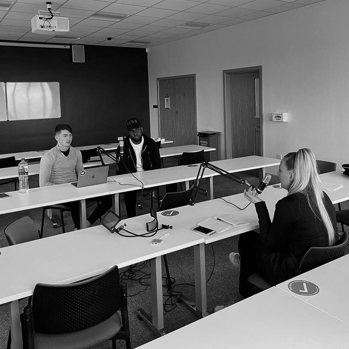 Episode 5 pending🎙

Tune in tomorrow as Taylor, Janelle and David discuss the story of Sarah Everard and the movement #reclaimthestreets, if going to University is just a way to delay life, meditation and even talks of getting Anthony Joshua on the show 🥊

#TheBigStudentPodcast