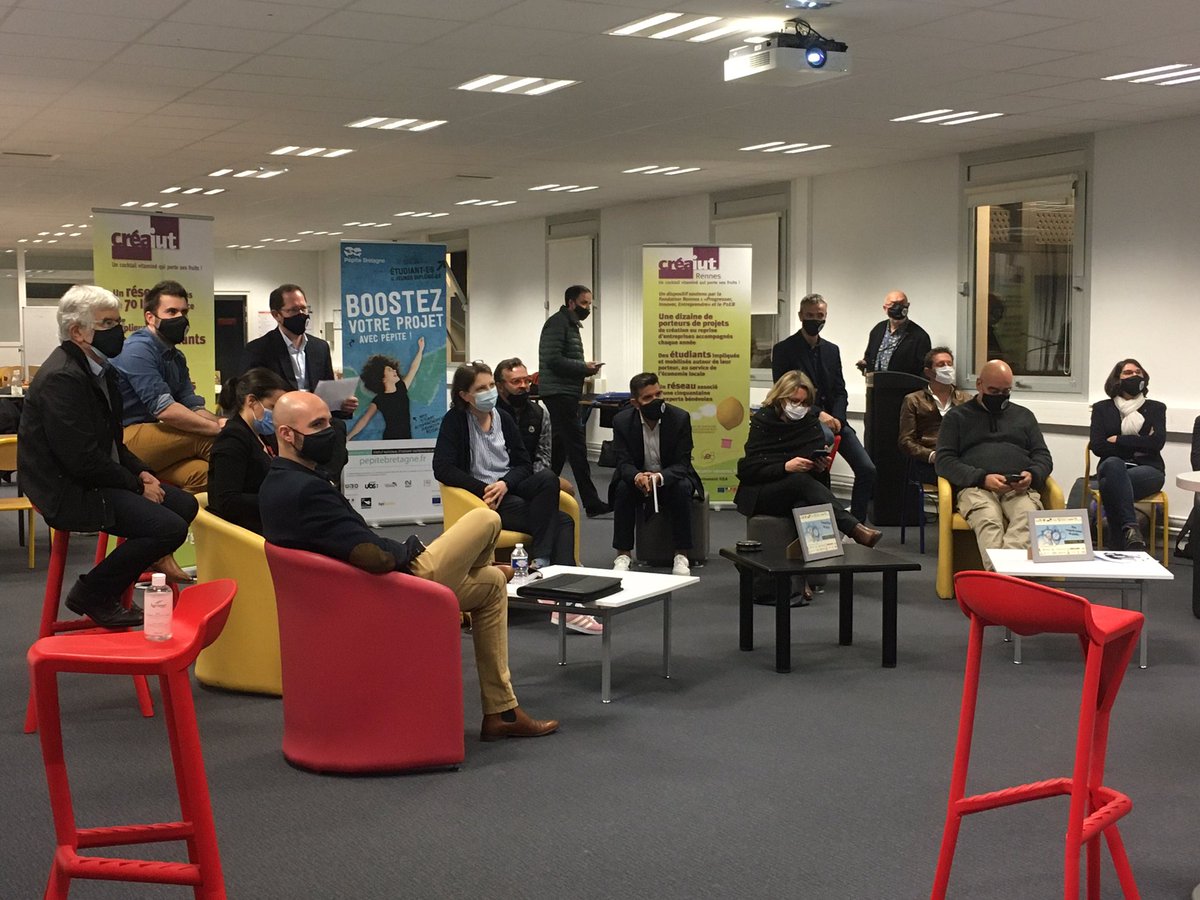 C’est parti pour la Soirée de remise de prix de l’opération 24HPE <a href="/IUTRennes/">IUT de Rennes</a> @UnivRennes1 <a href="/L_Quatreboeufs/">Laure Quatreboeufs</a> merci à tous nos partenaires <a href="/CCI_35/">CCI Ille-et-Vilaine 🇫🇷🇪🇺</a> @PEPITE_BRETAGNE <a href="/CJD_Rennes/">CJD Rennes</a> @FondationR1 <a href="/supticeur1/">SUPTICE UnivRennes</a> <a href="/metropolerennes/">Rennes Ville et Métropole</a>