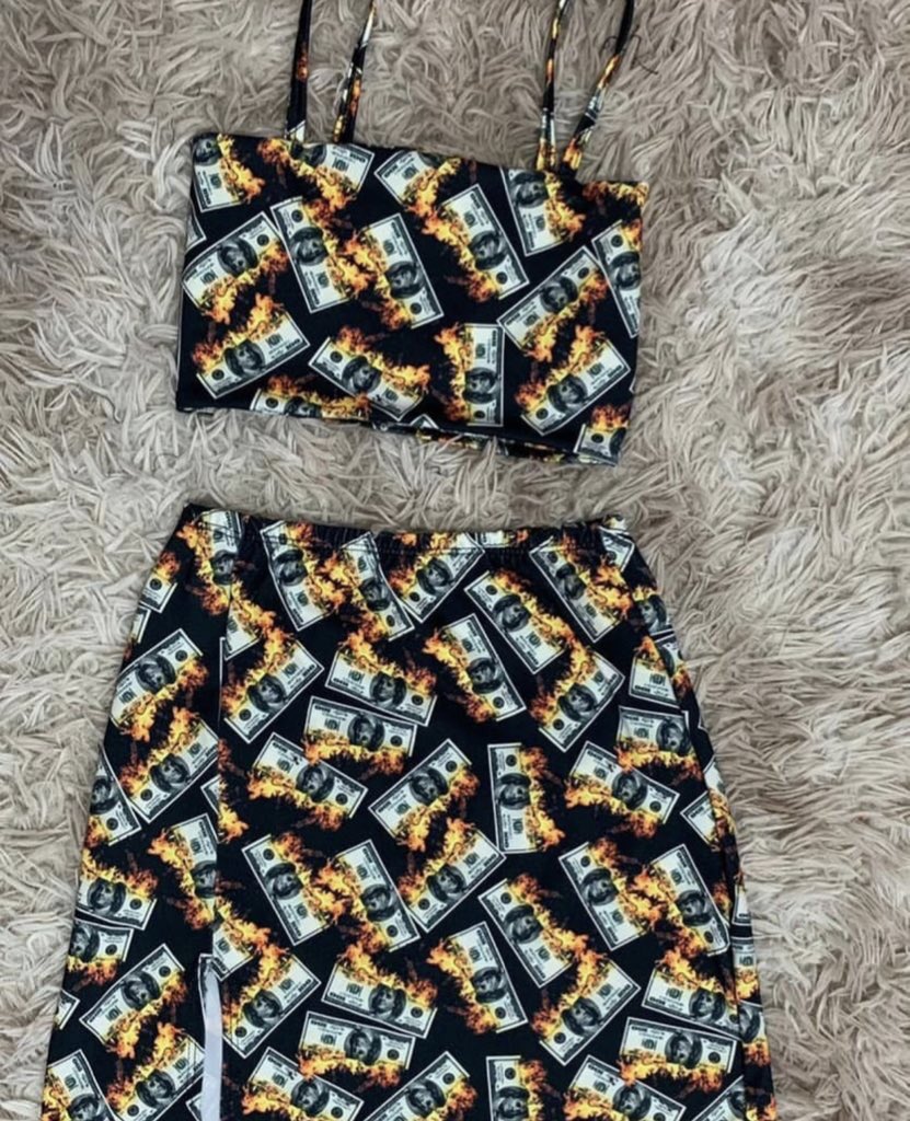 milanezstore's tweet photo. ✨ top + saia ✨ https://t.co/1cxws7HW1M