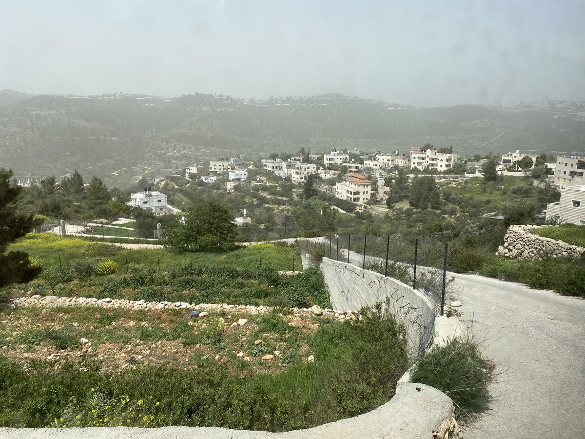 RepCanadaPA's tweet photo. Le Canada, avec d'autres pays, s'est joint à une visite au village palestinien d'Al Walajeh aujourd'hui, où 38 maisons et structures risquent d'être démolies, mettant de nombreuses familles en danger de déplacement. https://t.co/MLMUqN6Q7N