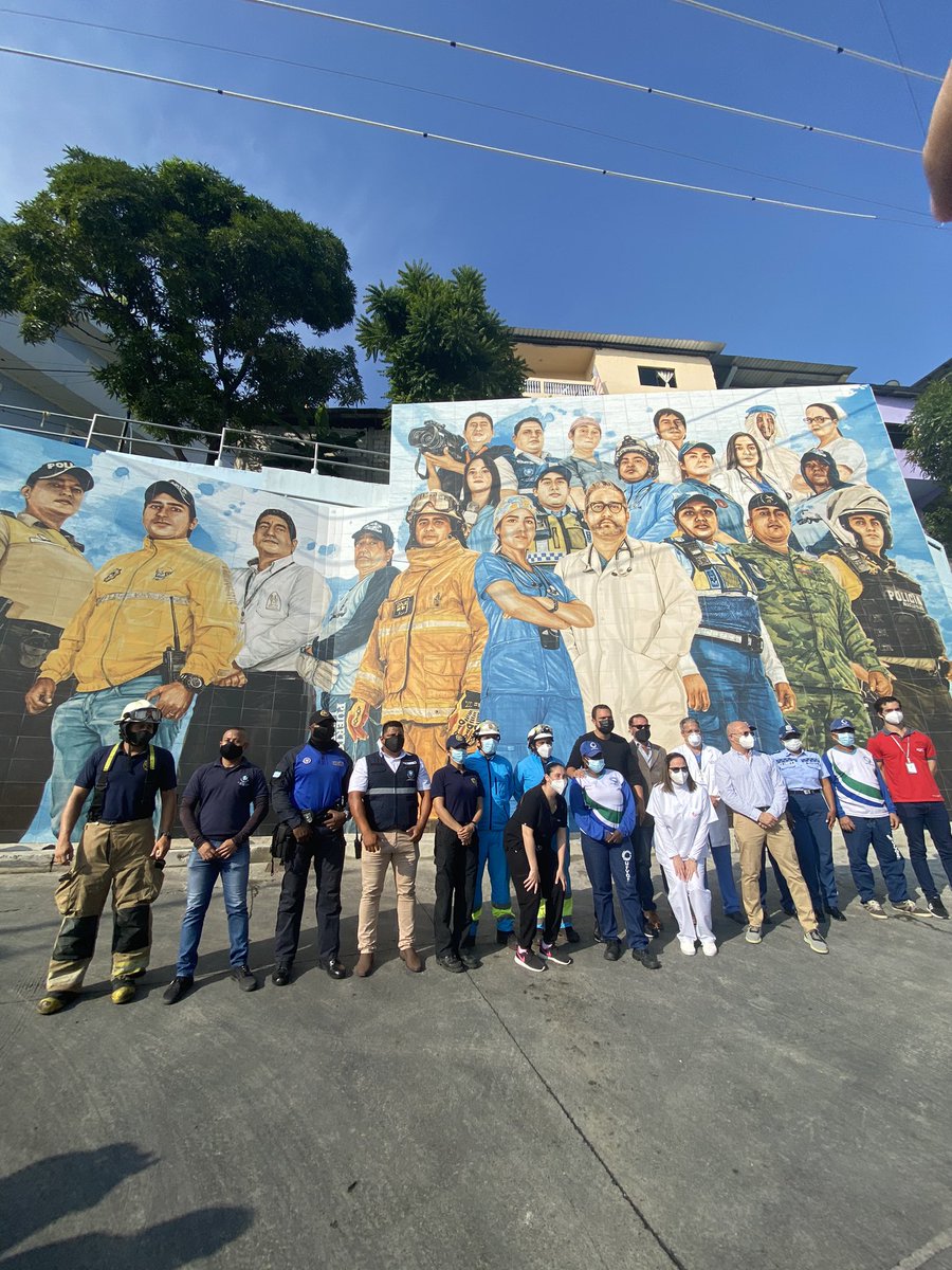 pepito_ec's tweet photo. Y donde esta @Blankimonki  en este mural?? Ella estuvo siempre n 1st line @JosueSanchezEc @alcaldiagye https://t.co/aKM4SV0wNu