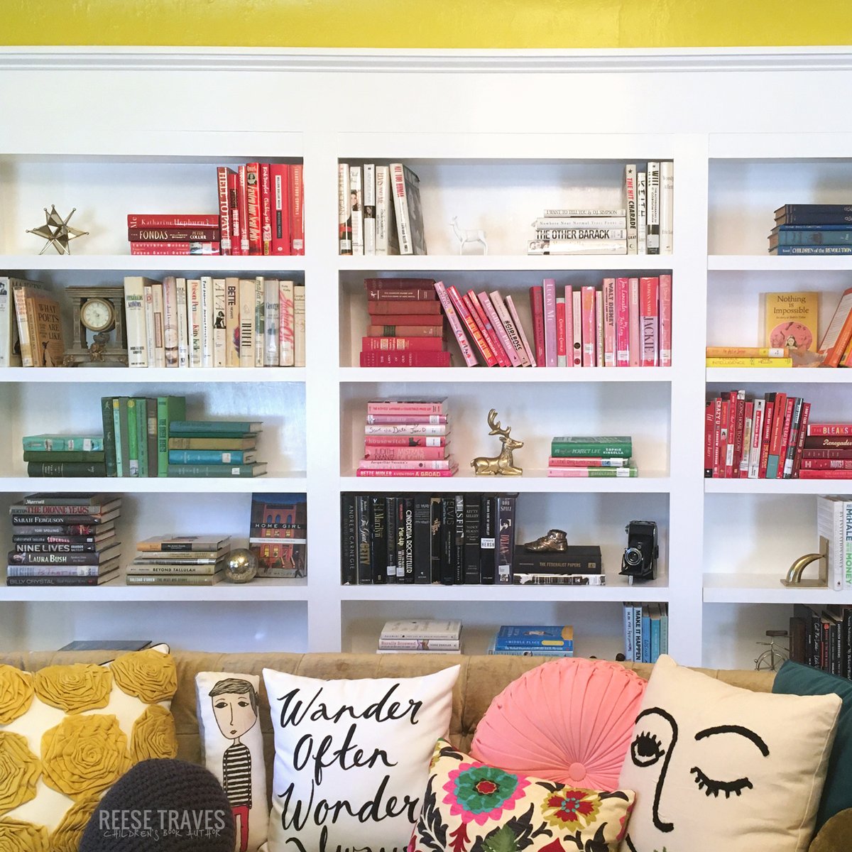 HSWpaper's tweet photo. Our new DIY built-in bookshelves! With a hidden bookcase door 😀
.
That’s right—we did it with the help of Google!
.
Check out the whole process here: https://t.co/HibwUg3IZe

#booklover #DIY #homedecor #bookshelf #bookstagram https://t.co/lRQwJR95Q3