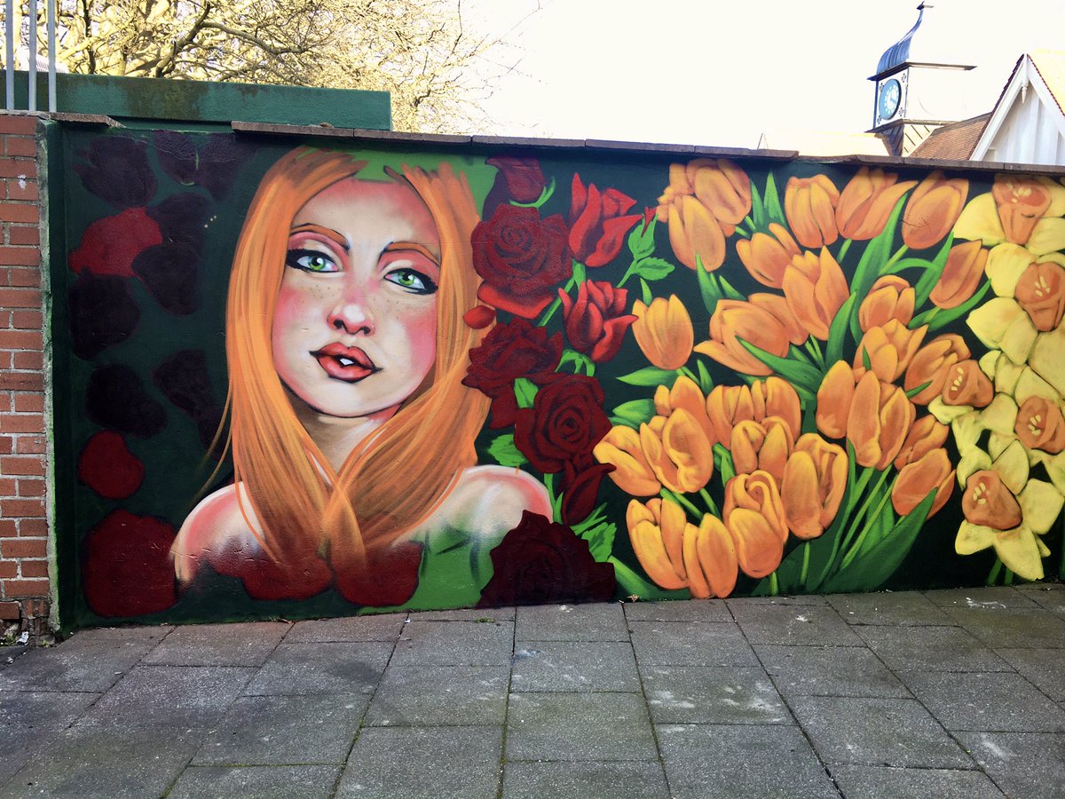creativeginger1's tweet photo. It’s been awhile since I tweeted last... here is a look at a mural we are currently painting for the Queen Vic in Gosforth https://t.co/z2SF5vx0T3