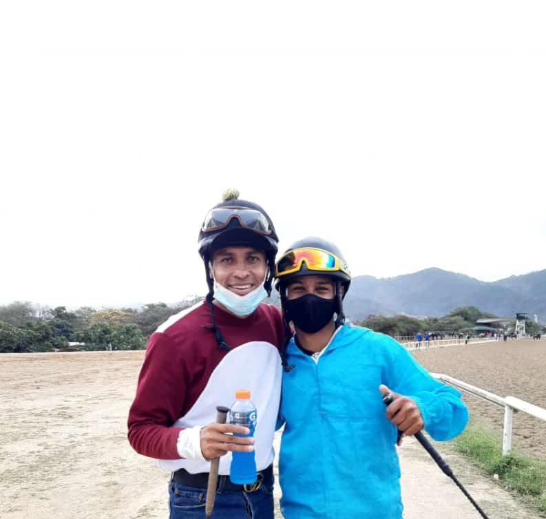 MAÑANA DE TRAQUEOS JUNTO A H GONZÁLES EXCELENTE PROFESIÓNAL Y GRAN PERSONA 🙏🐎🔥🔥