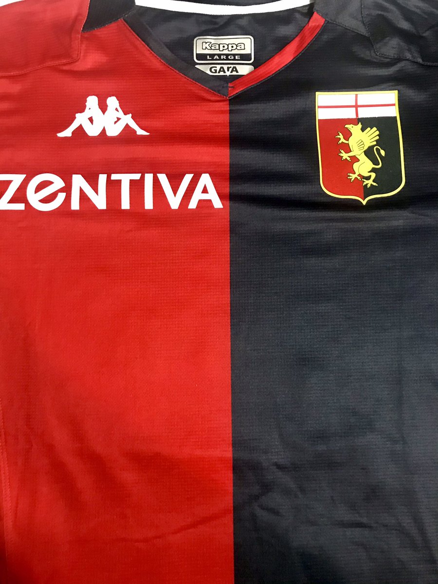 MkDCollection's tweet image. Утре ги започнуваме квалификациите за светско во Букурешт против Романија. 
Дресовите се испратени лично од Гранде Пандев! 
@MacedonianFoot @MacedonianFooty #македонија #macedonia #pandev #goranpandev