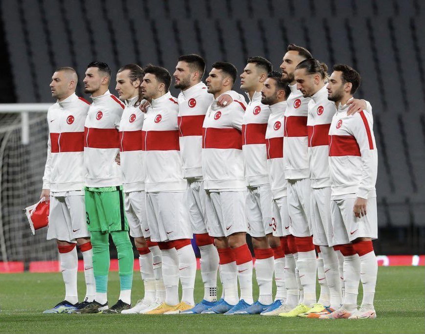 Tebrikler aslanlarım, gözlerinizden öpüyorum

#BizimCocuklar