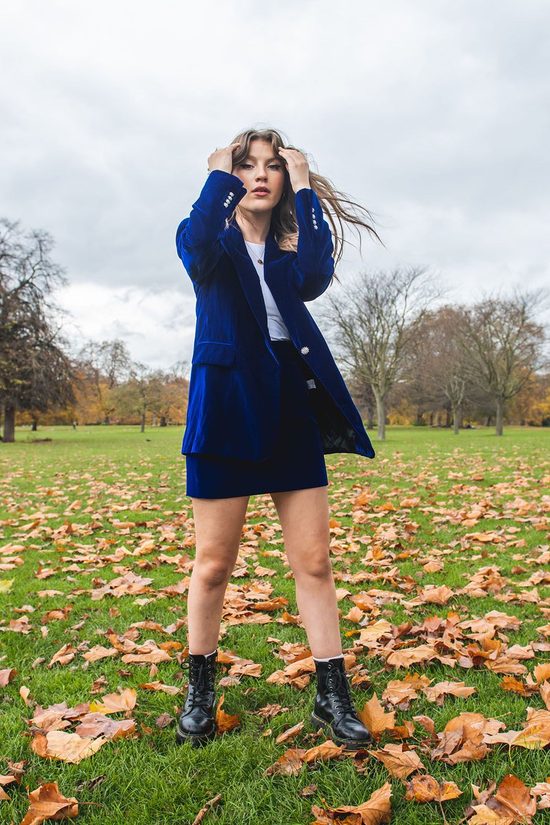 livydukesphoto's tweet image. Suited n booted w/ @zoejordanhann 💙💙
#zoejordan #promoshoot #hydepark #photography