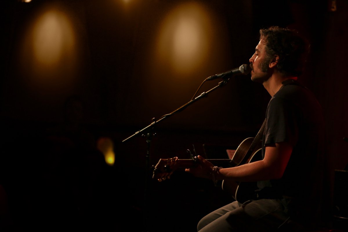 JoshRadnor's tweet photo. Just announced❗️I’m going to be playing songs from my new EP &amp; more via livestream from @thehotelcafe on Thursday April 15th! Tickets are available through my website (I have a website!): https://t.co/Bw7sq3u0JG https://t.co/JStkPx3vlc