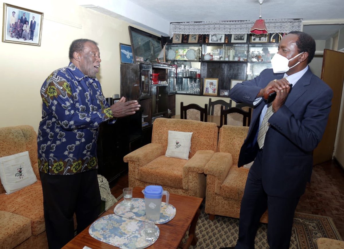 skmusyoka's tweet photo. I visited veteran Journalist Leonard Mambo Mbotela at his home to check how he is fairing.

I reviewed his autobiography which is almost done and shared my memoir too. His book is rich in Kenyan history. We will walk with Leonard through this journey. It is a worthy course. https://t.co/HX9kGfE6KW